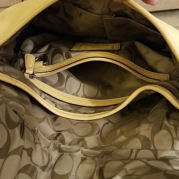 Coach short shoulder bag - Picture 3 of 3